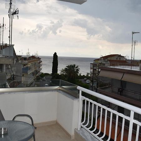 Sea View Luxury Apartment In Nea Kallikratia. Nea Kallikrateia Экстерьер фото